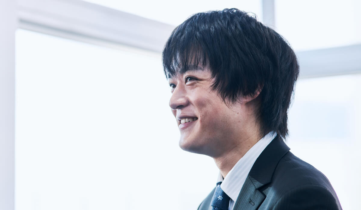 氏名が入ります